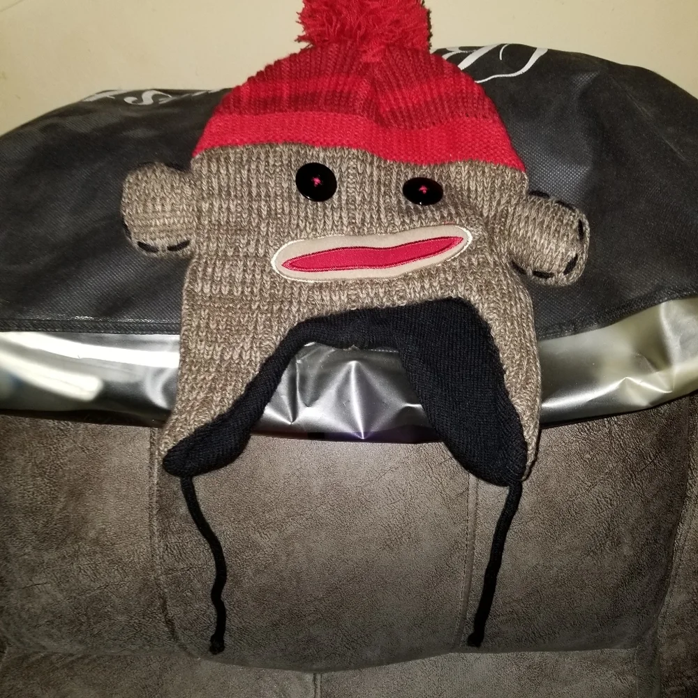 Winter hat - Picture 1 of 1